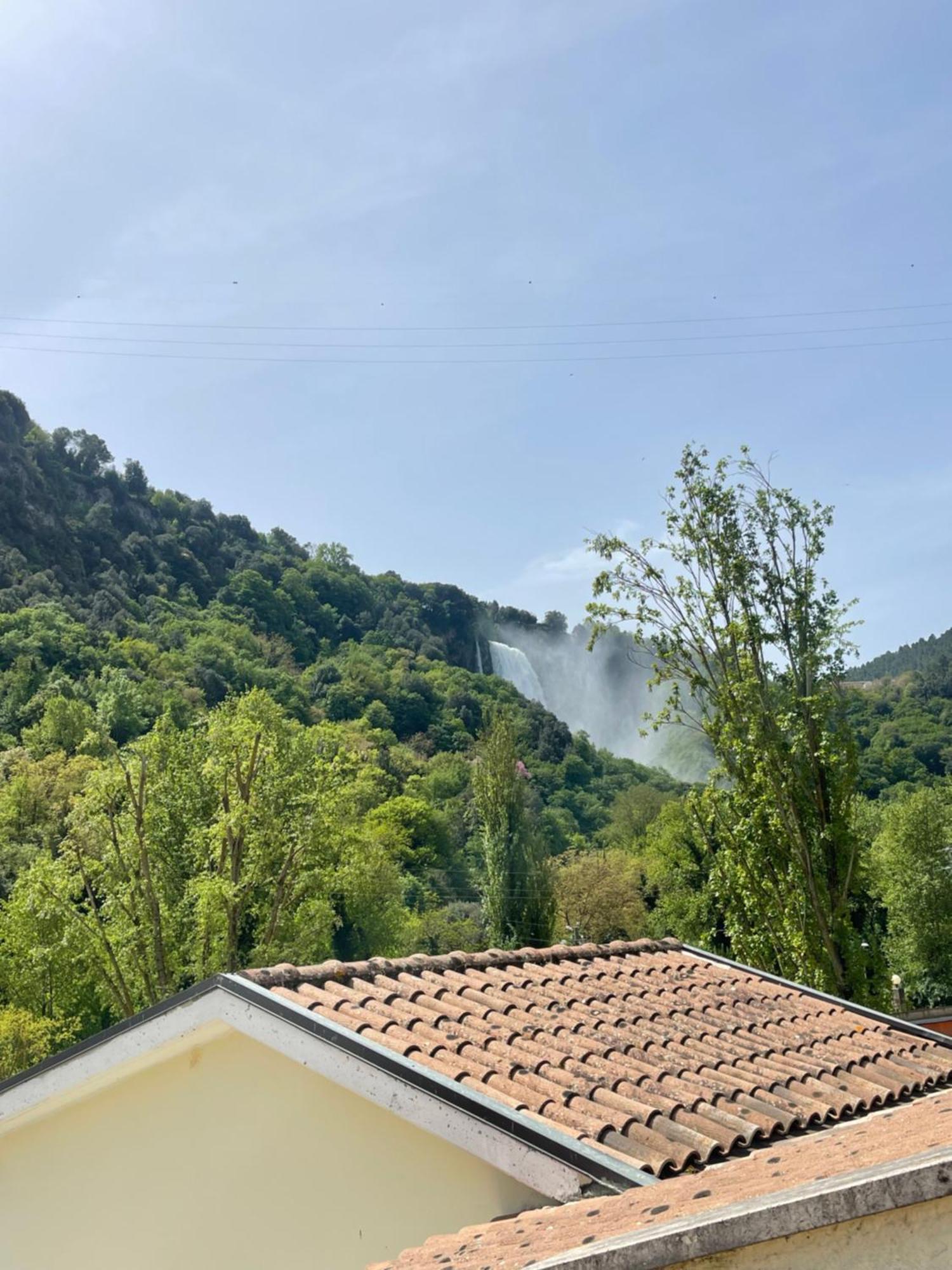 Il Casolare Della Cascata Otel Terni Dış mekan fotoğraf